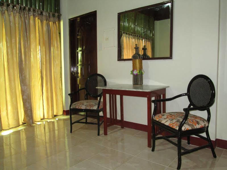 Mayfair Resort Panglao City Exterior foto